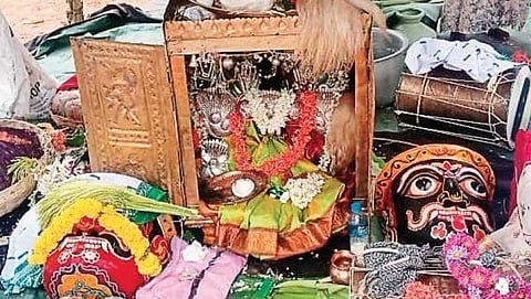 ಪಾವಗಡ ಗ್ರಾಮಸ್ಥರಿಂದ ಪೂಜೆ