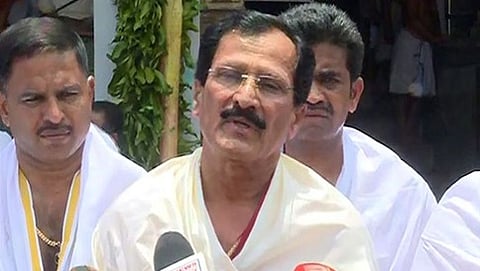 ತುಮಕೂರು ಮಾಜಿ ಸಂಸದ ಮುದ್ದಹನುಮೇಗೌಡ
