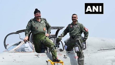 ಏರ್ ಚೀಫ್ ಜತೆಗೆ ಮಿಗ್ -21ನಲ್ಲಿ ಹಾರಾಡಿದ ವಿಂಗ್ ಕಮಾಂಡರ್ ಅಭಿನಂದನ್