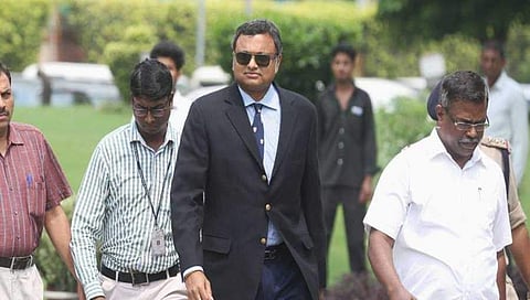 ದೆಹಲಿಯ ಸಿಬಿಐ ಕಚೇರಿ ಎದುರು ಕಾರ್ತಿ ಚಿದಂಬರಂ