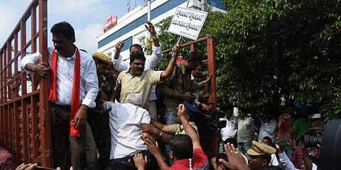 ಮಸೂದೆ ಮಂಡನೆ