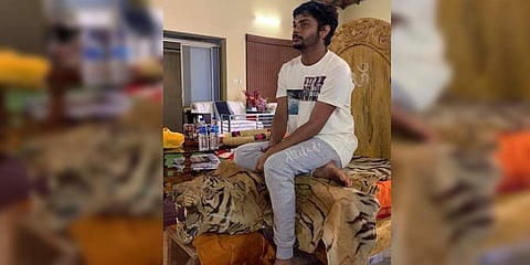 ಹುಲಿ ಚರ್ಮ ಮತ್ತು ವಿನಯ್ ಗುರೂಜಿ