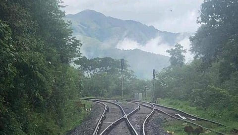 ಘಟ್ಟ ಪ್ರದೇಶದಲ್ಲಿನ ರೈಲು ಹಳಿಗಳು