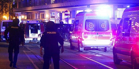 ವಿಯೆನ್ನಾದಲ್ಲಿ ಭಯೋತ್ಪಾದಕ ದಾಳಿಗೆ 5 ಮಂದಿ ಸಾವು: ಐಎಸ್ ಬೆಂಬಲಿಗರಿಂದ ದಾಳಿ