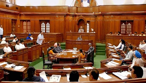 ದೆಹಲಿಯಲ್ಲಿ ಬಹುಮತದತ್ತ 'ಆಪ್': ಲೆ.ಗವರ್ನರ್ ರಿಂದ 6ನೇ ವಿಧಾನಸಭೆ ವಿಸರ್ಜನೆ