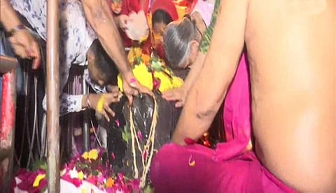 ದೇಶದಾದ್ಯಂತ ಸಡಗರದ ಮಹಾಶಿವರಾತ್ರಿ ಆಚರಣೆ: ಎಲ್ಲೆಡೆ ಮೊಳಗಿದ ಮಹಾದೇವನ ಜಪ