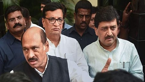 ಕಾಂಗ್ರೆಸ್ ಮುಖಂಡ ಅಶೋಕ್ ಚವ್ಹಾಣ್ ಮತ್ತಿತರರು