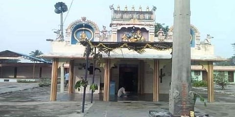 ದೇವರ ಗರ್ಭಗುಡಿಯಲ್ಲೇ ಪೂಜಾರಿ ಸಾವು
