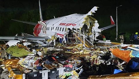 ಅಪಘಾತಕ್ಕೀಡಾದ ಏರ್ ಇಂಡಿಯಾ ವಿಮಾನ