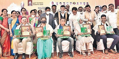 ಕೊರೋನಾ ವಾರಿಯರ್ಸ್ ಗಳಿಗೆ ಪ್ರಶಸ್ತಿ ವಿತರಿಸಿದ ಡಿಸಿಎಂ ಅಶ್ವತ್ಥ್ ನಾರಾಯಣ್
