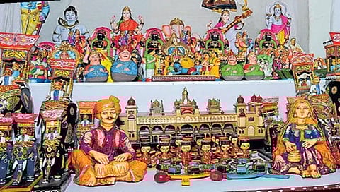 ದಸರಾ ಬೊಂಬೊಯ ಸಾಂದರ್ಭಿಕ ಚಿತ್ರ