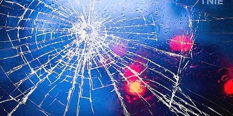 11 killed, two injured as van collides with cement mixer in Thane district