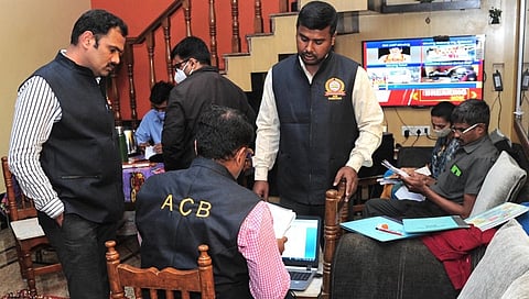 ಶಾಂತಗೌಡ ಬಿರಾದಾರ್ ಮನೆಯಲ್ಲಿ ಎಸಿಬಿ ಅಧಿಕಾರಿಗಳ ಶೋಧ