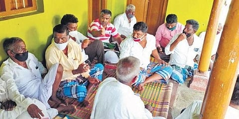 ಸತ್ಯಗಾಲ ಗ್ರಾಮಸ್ಥರು