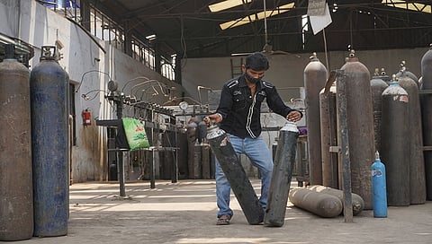 ಆಮ್ಲಜನಕ ಕೊರತೆ: ದೆಹಲಿಯ ಬಾತ್ರಾ ಆಸ್ಪತ್ರೆಯಲ್ಲಿ ಓರ್ವ ವೈದ್ಯ ಸೇರಿ 8 ಮಂದಿ ಸಾವು