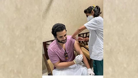 ಲಸಿಕೆ ತೆಗೆದುಕೊಂಡ ಶ್ರೀಮುರುಳಿ