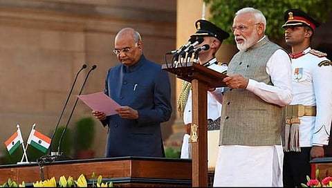 ಎರಡು ವರ್ಷಗಳ ಹಿಂದೆ 2019ರಲ್ಲಿ ನರೇಂದ್ರ ಮೋದಿಯವರು ಎರಡನೇ ಬಾರಿಗೆ ದೇಶದ ಪ್ರಧಾನ ಮಂತ್ರಿಯಾಗಿ ಪ್ರಮಾಣ ವಚನ ಸ್ವೀಕರಿಸಿದ ಸಂದರ್ಭ