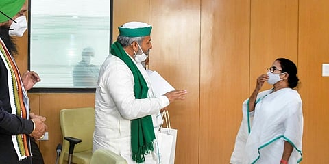 ರೈತ ನಾಯಕ ಟಿಕಾಯತ್ ಜೊತೆ ಮಮತಾ ಬ್ಯಾನರ್ಜಿ