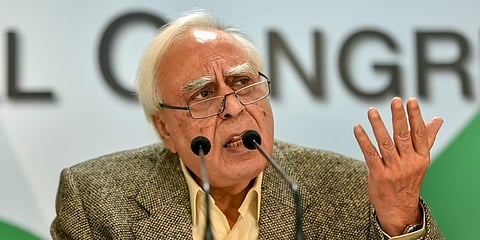 ಕಾಂಗ್ರೆಸ್ ಮುಖಂಡ ಕಪಿಲ್ ಸಿಬಲ್