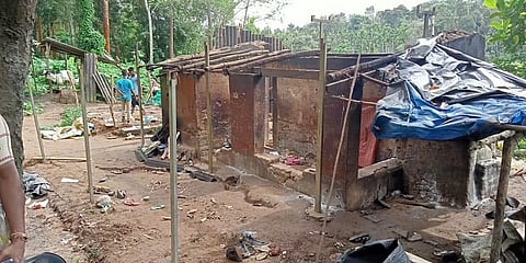ಮನೆ ಧ್ವಂಸಗೊಂಡಿರುವ ಚಿತ್ರ