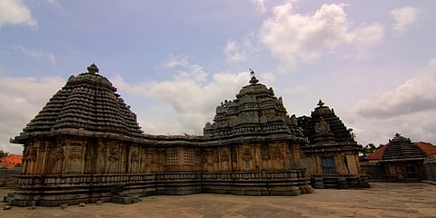 ಕರಟಗಿಯಲ್ಲಿರುವ ಲಕ್ಷ್ಮಿ ದೇವಿ ದೇವಾಲಯ