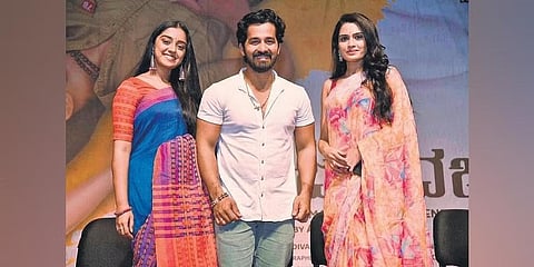ಅಂಕಿತ ಅಮರ್, ಪೃಥ್ವಿ ಅಂಬರ್ ಮತ್ತು ಸಂಗೀತಾ ಭಟ್