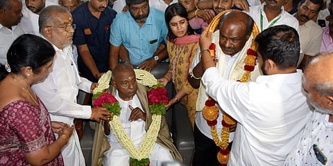 ಜಿಟಿ ದೇವೇಗೌಡ - ಎಚ್ ಡಿ ದೇವೇಗೌಡ