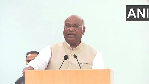 ಕಾಂಗ್ರೆಸ್ ಅಧ್ಯಕ್ಷ ಮಲ್ಲಿಕಾರ್ಜುನ ಖರ್ಗೆ.