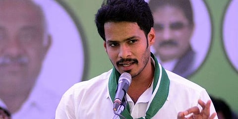 ನಿಖಿಲ್ ಕುಮಾರಸ್ವಾಮಿ