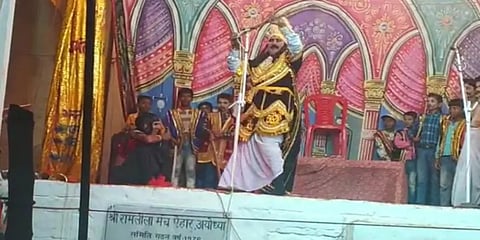 ರಾವಣನ ಪಾತ್ರವನ್ನು ನಿರ್ವಹಿಸುತ್ತಿದ್ದ ಪತಿರಾಮ್