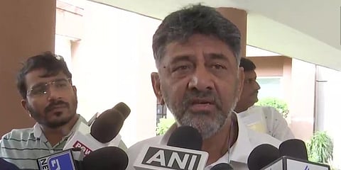 ಡಿ ಕೆ ಶಿವಕುಮಾರ್