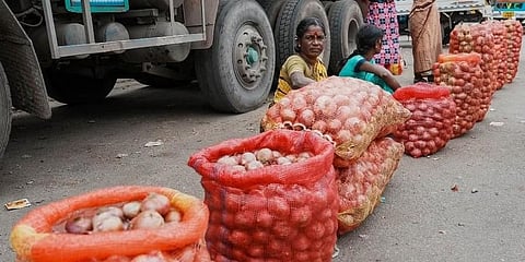 ಈರುಳ್ಳಿ, ಟೊಮ್ಯಾಟೋ
