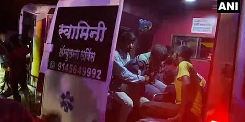 ವಿದ್ಯಾರ್ಥಿಗಳಿದ್ದ ಬಸ್ ಅಪಘಾತ