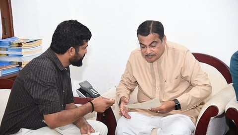 ಕೇಂದ್ರ ಸಚಿವರ ಭೇಟಿಯಾದ ಪ್ರತಾಪ್ ಸಿಂಹ.