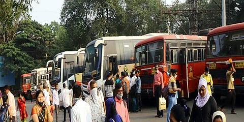 ಮಹಾರಾಷ್ಟ್ರ ಸಾರಿಗೆ ಸಂಸ್ಥೆ ಬಸ್ ಗಳ ಚಿತ್ರ