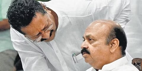 ಮುಖ್ಯಮಂತ್ರಿ ಬಸವರಾಜ ಬೊಮ್ಮಾಯಿ ಹಾಗೂ ಶಾಸಕ ಬಸನಗೌಡ ಪಾಟೀಲ್ ಯತ್ನಾಳ್.
