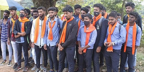 ಕೆಎಂ ಕರಿಯಪ್ಪ ಕಾಲೇಜಿನ ವಿದ್ಯಾರ್ಥಿಗಳು