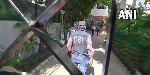 ಸಿಬಿಐ ಅಧಿಕಾರಿಗಳ ದಾಳಿ