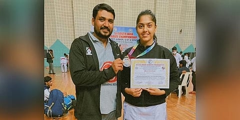 ಕೋಚ್ ಸಿಹಾನ್ ಕಿರ್ತಿ ಜೊತೆಗೆ ಅಂಕಿತಾ