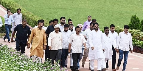 ಅರವಿಂದ್ ಕೇಜ್ರಿವಾಲ್ ಹಾಗೂ ಎಎಪಿ ಶಾಸಕರು