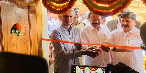 ಕಾರ್ಯಕ್ರಮದಲ್ಲಿ ಸಚಿವ ಆರಗ ಜ್ಞಾನೇಂದ್ರ, ಡಿ.ವಿ. ಸದಾನಂದಗೌಡ ಮತ್ತಿತರರು