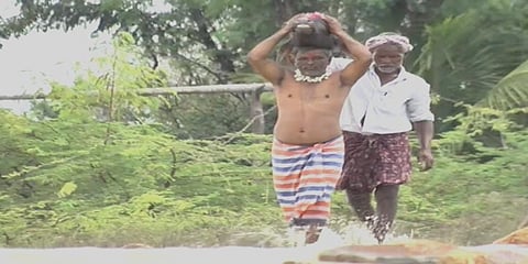 ದಲಿತ ವ್ಯಕ್ತಿಯ ತಲೆ ಮೇಲೆ ಕೋಣದ ರುಂಡ
