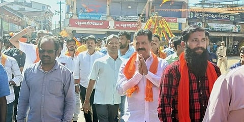 ಸಾಗರದಲ್ಲಿ ಮಂಗಳವಾರ ನಡೆದ ಬಂದ್ ವೇಳೆ ಪ್ರತಿಭಟನಾ ಮೆರವಣಿಗೆಯಲ್ಲಿ ಸಾಗರ್ ಬಿಜೆಪಿ ಶಾಸಕ ಹರತಾಳು ಹಾಲಪ್ಪ