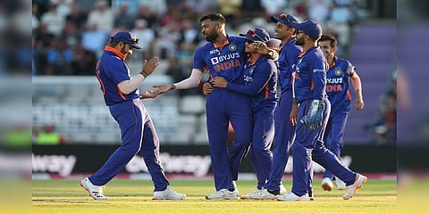 ಹಾರ್ದಿಕ್ ಪಾಂಡ್ಯ ಮತ್ತು ತಂಡ