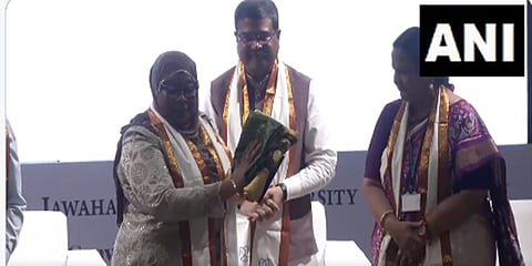ತಾಂಜಾನಿಯಾ ಅಧ್ಯಕ್ಷರಿಗೆ ಗೌರವ ಡಾಕ್ಟರೇಟ್ ಪದವಿ ಪ್ರದಾನ