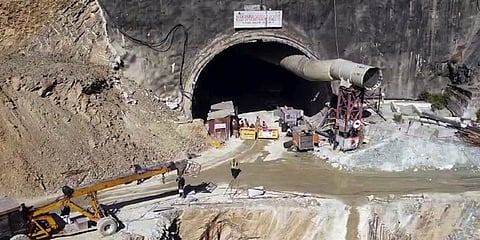 ಸುರಂಗದೊಳಗೆ ರಕ್ಷಣಾ ಕಾರ್ಯ