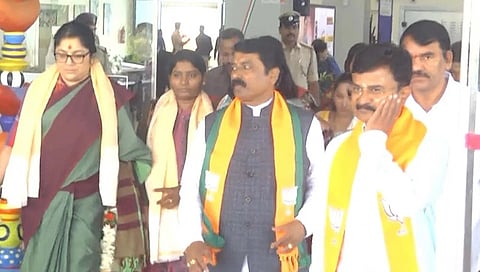 ಆಸ್ಪತ್ರೆಗೆ ಬಿಜೆಪಿ ನಿಯೋಗ ಭೇಟಿ