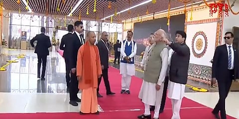 ಉದ್ಘಾಟನೆ ಬಳಿಕ ವಿಮಾನ ನಿಲ್ದಾಣ ಪರಿಶೀಲಿಸಿದ ಪ್ರಧಾನಿ ಮೋದಿ