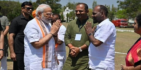 ಪ್ರಧಾನಿ ನರೇಂದ್ರ ಮೋದಿ - ಫೈಟರ್ ರವಿ