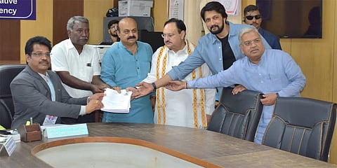 ನಾಮಪತ್ರ ಸಲ್ಲಿಸಿದ ಸಿಎಂ ಬೊಮ್ಮಾಯಿ